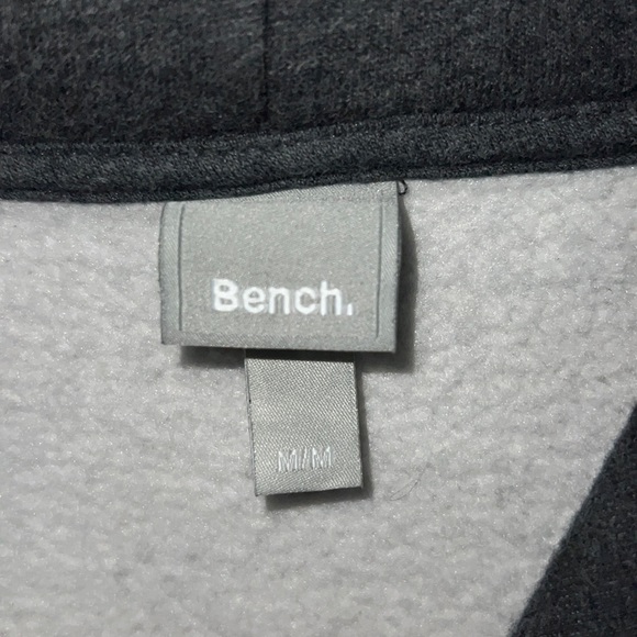 Bench hoodie - Picture 2 of 2